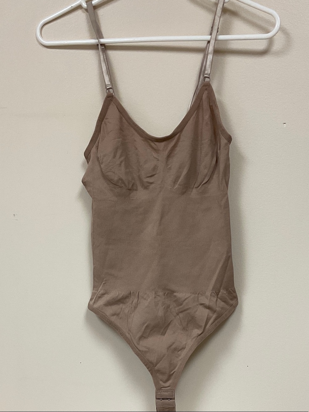 Seamless Brown Shaping Bodysuit with Adjustable Straps. Thong Style. NIOP. Mediu